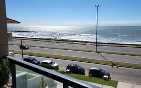 Depto premium frente al mar, cochera y piscina!!